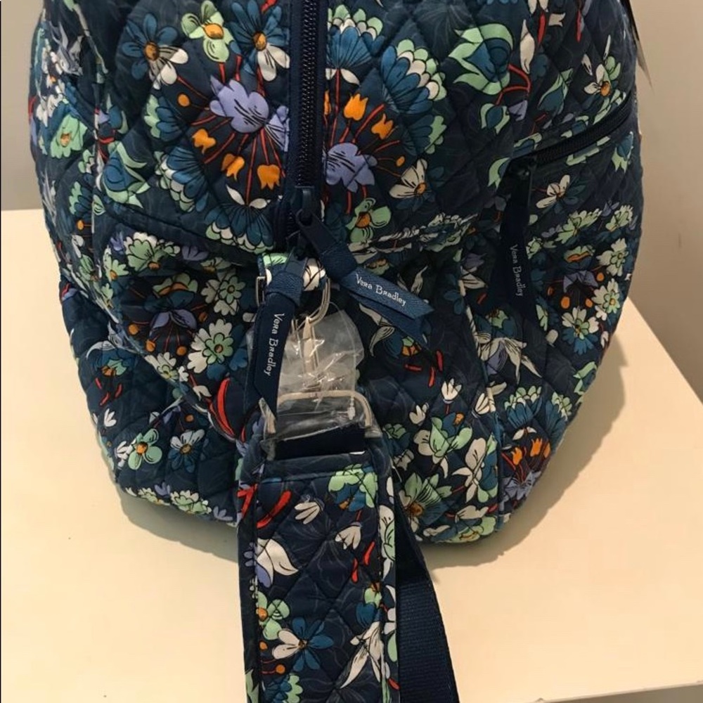 NWT Vera Bradley Floral Bursts Grand Traveler bag. - Picture 4 of 6
